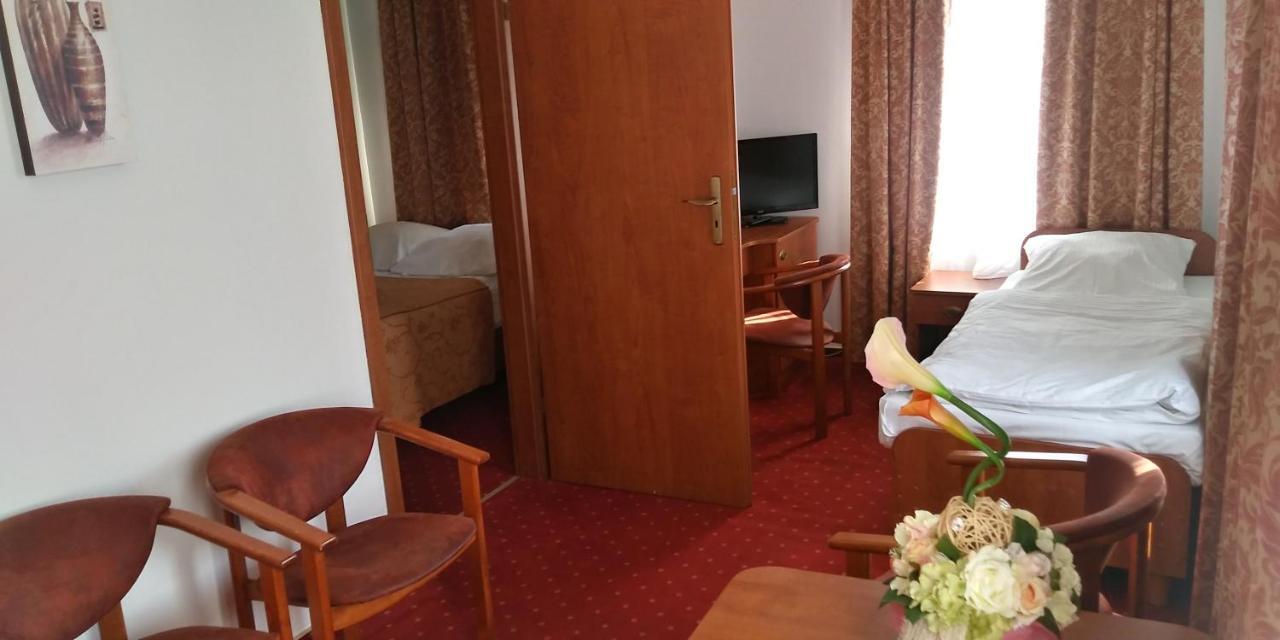 Hotel Korona Ciechanów 외부 사진